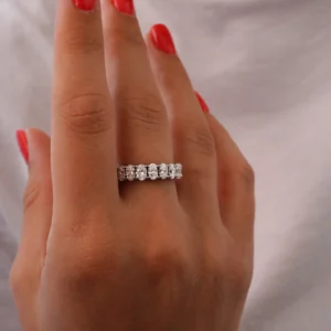 Alternative view of טבעת אול אראונד יהלומי מעבדה אובלים